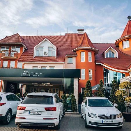 V&P Hotel & Restaurant Chust Zewnętrze zdjęcie
