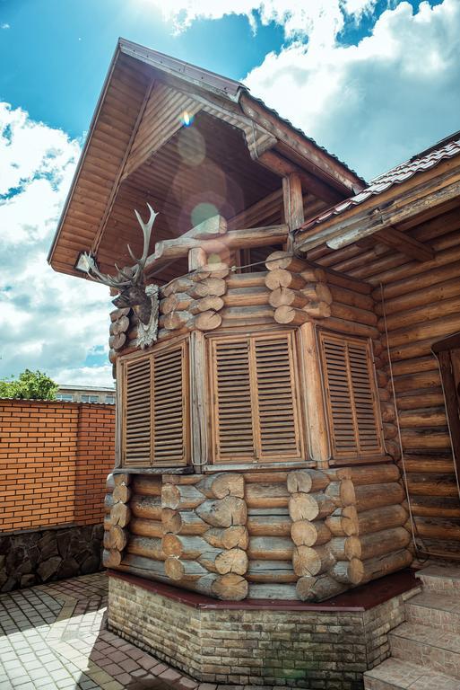 V&P Hotel & Restaurant Chust Zewnętrze zdjęcie